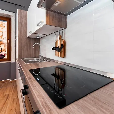 Apartment Luxury Kastela Antika *