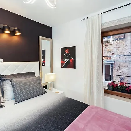 Luxury Kastela Antika Rovigno