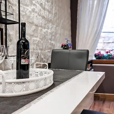 Luxury Kastela Antika Appartamento